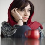 Neda Ghasemi Instagram - . .زندگی در ساده ترین فرم ها به جریانش ادامه میدهد .🌱 .و چقدر همه ی ما احتیاج داریم که حادثه ای مارا از ذهنمان نجات دهد🌱 .متصل شویم به ساده ترین جریانات زندگی🌱 . #ندا_قاسمی #پونه_مقیمی #بازیگر_زن#بازیگری #زندگی#روزهای_قرنطینه#روزهای_خوب_خواهند_آمد #لایف_استایل#استایل #neda_ghasemi #lifestyle #acting 📸: @rasooldante، @zizi.salimi