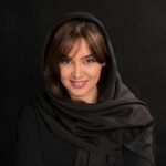 Neda Ghasemi Instagram - #ندا_قاسمی #شیرین_خانزاده #سریال_نون_خ#نون_خ #سعید_آقاخانی#سریال #استایل#بازیگر_زن#بازیگری#بازیگران_زن #کرونا_را_جدی_بگیریم#در_خانه_بمانیم #neda_ghasemi #series عکس: @mehranghasemi.photograph