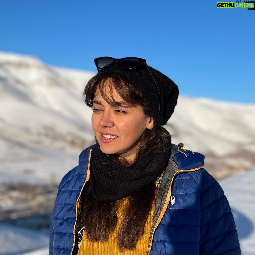 Neda Ghasemi - 36.3K Likes - But , we are still alive ⦠š±