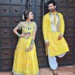Neeharika Roy Instagram - Kesariya tera ishq hai piya🌼... . #neeharikaroy #radha #mohan #pyaarkapehlanaamradhamohan #zra2022 #kesariya #zeetv Sets in the City