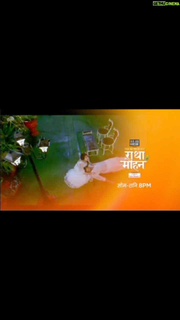 Neeharika Roy Instagram - Posted @withregram • @zeetv Uth rahe hain naye jazbaat, zubaan karna chahti hai pyaar ka izhaar. 💕 Badha rahi hai Radha, Mohan ki taraf apne kadam, par kya adhoora reh jaayega #RadhaMohan ka milan? Dekhiye #PyarKaPehlaNaamRadhaMohan, Mon-Sat, raat 8 baje, sirf #ZeeTV par aur kahin bhi, kabhi bhi #ZEE5 App par. #Promo #MohanKaAndaaz #RadhaKaSamarpan @theneeharikaroyofficial @shabirahluwalia