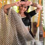 Neeharika Roy Instagram - 💚💚 . . . . 📸- @richerd_by_heart #neeharikaroy #radha #radhamohan #zeetv