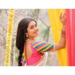 Neeharika Roy Instagram - हमें तुम बिन, कोई जंचता नहीं, हम क्या करें, तुम्ही कह दो, अब ऐ जानेवफ़ा, हम क्या करें 💐 #neeharikaroy #radha #holi #bts Filmcity Goregaon