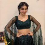 Neeharika Roy Instagram - Feeling grand in green 💚💫 #neeharikaroy #itaawards2022 #redcarpet #starplus #newyear #party Filmcity Goregaon