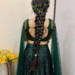 Neeharika Roy Instagram - Feeling grand in green 💚💫 #neeharikaroy #itaawards2022 #redcarpet #starplus #newyear #party Filmcity Goregaon