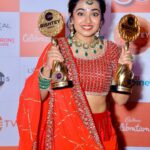 Neeharika Roy Instagram - Winning an award is always an amazing moment of life ... Specially ZEE RISHTEY AWARDS❤️ 🌟BEST NAYI JODI 🌟BEST NAYA SADASYA - FEMALE Winning this award would not have been possible without the support of my Parents and our wonderful people from @studiolsd_ ... These are the people from whom I have derived the strength to overcome challenges to perform better at every stage. I’m Thankful to @studiolsd TEAM PYAAR KA PEHLA NAAM - RADHA MOHAN ❤️ @zeetv @zee5shows