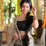 Neeharika Roy Instagram - 💚💚 . . . . 📸- @richerd_by_heart #neeharikaroy #radha #radhamohan #zeetv