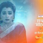 Neeharika Roy Instagram - Posted @withregram • @zeetv Zindagi aur maut ki jung lad rahi hai Radha, ab waqt rehte kya woh bacha paayegi khud ki jaan? Dekhiye #PyarKaPehlaNaamRadhaMohan, har roz, raat 8 baje, sirf #ZeeTV par aur kahin bhi, kabhi bhi @zee5shows par. #RadhaMohanKaNayaMod #Promo @theneeharikaroyofficial @prateekshah1 @studiolsd_ @zeetv