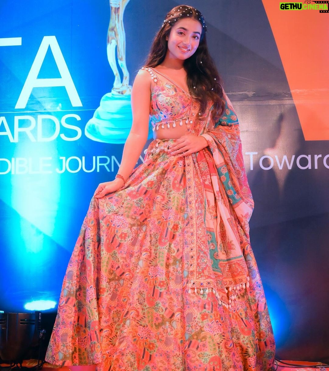 Neeharika Roy Instagram - ITA 2023⭐️ Hair - @styling_by_shraddhanarwade Outfit - @silai_bhartimittal Outfit PR - @platformcreatorsentertainment Photography - @creative_photoholic #neeharikaroy #itaawards2023 #live #dance #performance #tribute #to #ranimukherjee