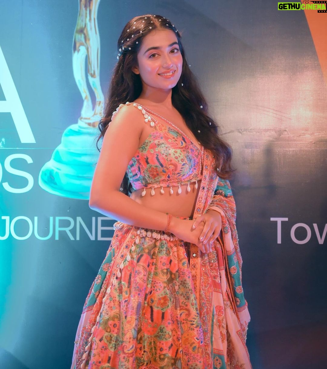 Neeharika Roy Instagram - ITA 2023⭐️ Hair - @styling_by_shraddhanarwade Outfit - @silai_bhartimittal Outfit PR - @platformcreatorsentertainment Photography - @creative_photoholic #neeharikaroy #itaawards2023 #live #dance #performance #tribute #to #ranimukherjee