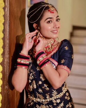 Neeharika Roy Instagram - Radhe - Radhe🦚💙

#neeharikaroy #radha