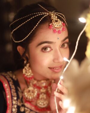 Neeharika Roy Instagram - Radhe - Radhe🦚💙

#neeharikaroy #radha