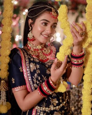 Neeharika Roy Instagram - Radhe - Radhe🦚💙

#neeharikaroy #radha