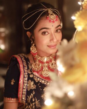 Neeharika Roy Instagram - Radhe - Radhe🦚💙

#neeharikaroy #radha