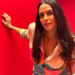 Neha Dhupia Instagram - Last looks also of 2023 🎈 . . . . . . . . @pankajandnidhi @mitavaswani