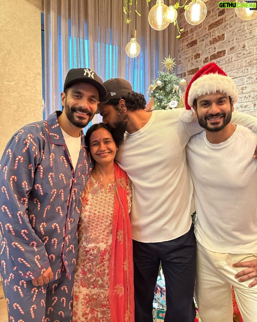 Neha Dhupia Instagram - Our very merry bunch for life ♥❤🧿