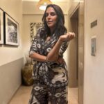 Neha Dhupia Instagram - Ok that escalated fast … from date night with husband ❤️to a birthday bash for the books !!!! 😍 Happy birthday to the coolest @beingsalmankhan 😍 Last pic photo credit 📸 @iambobbydeol 👌😻👉 sahi ! . . . . . . . . 👗 @rannagill 💄 @mitavaswani