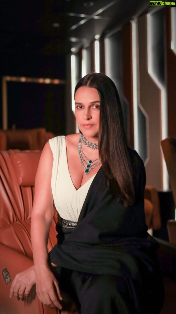 Neha Dhupia Instagram - An undisputable style icon, the effervesent Neha Dhupia (@nehadhupia) can pull off anything from glam cocktail gowns to edgy pantsuits. 💅🏼 Dhupia believes in fashion that lets your personality shine rather than what validates a trend. “Motherhood has made me practically fashionable,” the actor tells us as she shoots for HT City Showstoppers. Dhupia defines her current style as comfortable yet chic and she prefers basic and tone-on-tone palettes. Here, the actor is wearing a sleeveless monochromatic gown from Shantnu & Nikhil (@shantanunikhil) @snbyshantanunikhil , paired with an elegant diamond and emerald necklace by @naulakhajewellers An elegant look for a date night as well as glam cocktail functions. 💯 Styling & creative direction: Shara Ashraf (@sharaashraf) Production: Soumya Vajpayee (@soumyavajpayee16), Zahera Kayanat (@kayanaaaaat) Story: Shweta Sunny (@shweta__sunny) Video: Smriti Jha (@photographsbysmriti) Makeup and hair: Vipul Chudasama (@vipulchudasamaofficial) and Pooja Chudasama (@poojacofficial) Location: Taj Lands End, Mumbai (@tajlandsend) #nehadhupia #nehadhupiafans #nehadhupiafc #naulakhajewellers #shantanunikhil #cocktails #cocktail #cocktaildress #cocktaildresses #wedding #weddingseason #weddingwear #weddingoutfit #weddingoutfits #shaadiseason #shaadilove #weddinginspiration #fashion #fashioninsta #fashionstyle #style #fashionnova #fashiongram #fashionista #htcityshowstoppers @nehadhupia.fc @nehadhupia.fp @_nehadhupia_fc @neha.dhupia_fans @nehadhupiafanclub