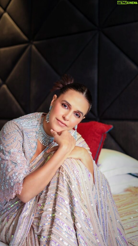 Neha Dhupia Instagram - Neha Dhupia (@nehadhupia) is one actor who has never conformed to the ideals of modern beauty. She inspires you to embrace your body the way it is and even love what could be conventionally considered as 'imperfection'. “Strangely, people learn to love their body much later in their lives. I am baffled by the beauty of how my body changed after I became a mom. Postpartum bodies are a real thing but you gotta own up to it,” says Dhupia as she exclusively shoots for HT City Showstoppers. Someone who often goes makeup free, the gorgeous actor has also never shied away from displaying her grey locks. “I was born with grey hair. I have never coloured it. I have never seen anything wrong with natural grey streak. People have started taking note of it now,” she tells us. Dhupia wears a dusty pink embellished saree teamed with a matching blouse and cape jacket by designer Disha Arora (@labeldishaarora). A diamond choker with South Sea pearls by Naulakha Jewellers (@naulakhajewellers) completes the look. Styling & creative direction: Shara Ashraf (@sharaashraf) Production: Soumya Vajpayee (@soumyavajpayee16), Zahera Kayanat (@kayanaaaaat) Story: Shweta Sunny (@shweta__sunny) Video: Smriti Jha (@photographsbysmriti) Makeup and hair: Vipul Chudasama (@vipulchudasamaofficial) and Pooja Chudasama (@poojacofficial) Drapist: Priya Rajge (@priya_rajge_makeup._hair_) Location: Taj Lands End, Mumbai (@tajlandsend) #nehadhupia #nehadhupiafans #nehadhupiafc #saree #sareelove #sareelover #sareelovers #dishaarora #naulakhajewellers #wedding #weddingseason #weddingwear #weddingoutfit #weddingoutfits #shaadiseason #shaadilove #weddinginspiration #fashion #fashioninsta #fashionstyle #style #fashionnova #fashiongram #fashionista #htcityshowstoppers @nehadhupia.fc @nehadhupia.fp @_nehadhupia_fc @neha.dhupia_fans @nehadhupiafanclub