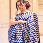 Neha Dhupia Instagram - Sawaar loon 🌹…. The last photo sums it up 👉🫠 . . . . . . . #eventdiaries #kolkatta calling!#l Muah @yountentsomo In @raw_mango @anmoljewellers #selfstyled @kapilcharaniya 📸