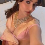 Neha Sharma Instagram - सर्व मंगल मांगल्ये शिवे सर्वार्थ साधिके शरण्ये त्र्यम्बके गौरी नारायणी नमोस्तुते। शरदीय नवरात्रि की हार्दिक शुभकामनाएं! Gujarat, India