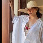 Neha Sharma Instagram - 👋 kaisa raha Sunday ?