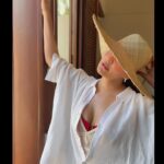 Neha Sharma Instagram - 👋 kaisa raha Sunday ?