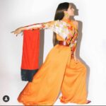 Nelly Karim Instagram - Happy to be part of this beautiful collaboration @rebelcairo & @yousabry thank you for this creative photo shoot that was done by @ahmedwsorour and photography by @izmatique