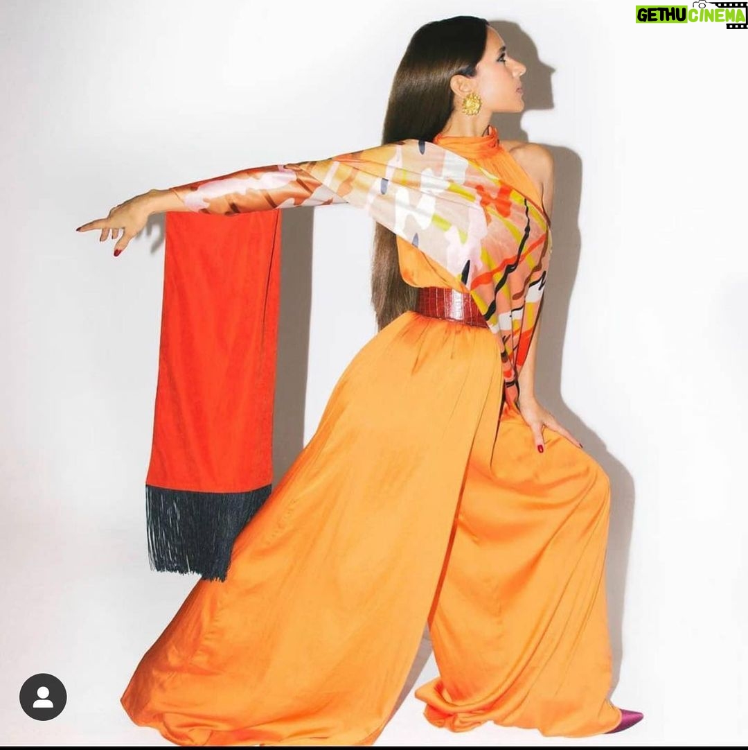 Nelly Karim Instagram - Happy to be part of this beautiful collaboration @rebelcairo & @yousabry thank you for this creative photo shoot that was done by @ahmedwsorour and photography by @izmatique