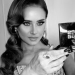 Nelly Karim Instagram - Before closing ceremony @cairofilms thank you @ingie_elmor @abdallahelrefaeii @saraonsiofficial @krissbeautysalons @lazurde #movies #blackandwhitephotography #cairo #ciff42