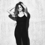 Nelly Karim Instagram - Positive vibes by @araman_x .... simply me ..... #photography #blackandwhite