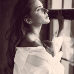 Nelly Karim Instagram - @sherifmokhtar_ph @maissaazab @sahar.m.azab @sohakhoury ....... #blackandwhite #photography #nellykarim #cairo #egypt