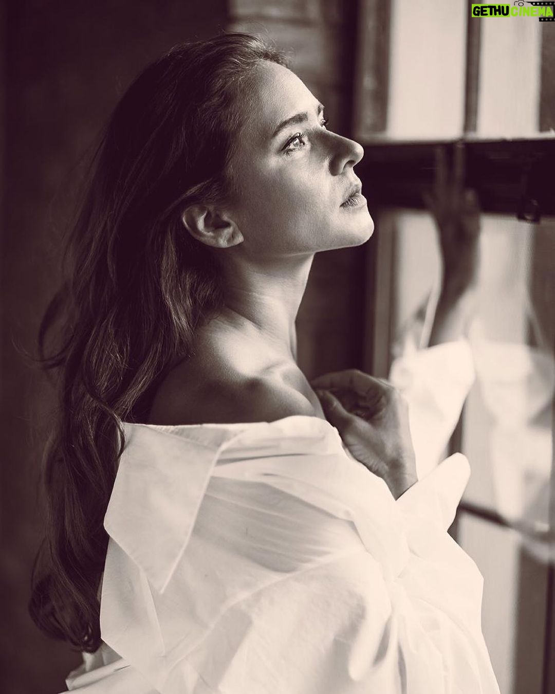 Nelly Karim Instagram - @sherifmokhtar_ph @maissaazab @sahar.m.azab @sohakhoury ....... #blackandwhite #photography #nellykarim #cairo #egypt