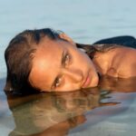 Nelly Karim Instagram - Sea therapy ☀️❤️ #nellykarim_official #nellykarimfans #nellykarimfans_officialgroup @elgounaredsea @elgounafilmfestivalofficial my heaven ❤️