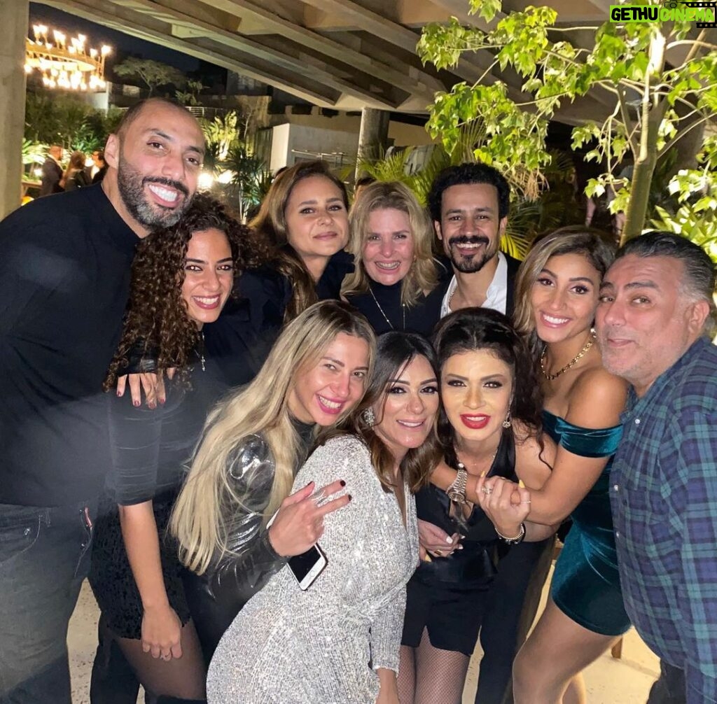 Nelly Karim Instagram - Thank you @amrmansi for this lovely gathering ..........can’t find any picture with you 🙈......#friends #night #egypt #pier88 @pier88egypt