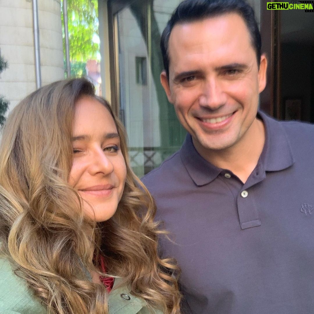 Nelly Karim Instagram - it wasn’t easy to take a selfie 🤣Watch the making off @dhaferlabidine #nellykarim_official #movies #comingsoon #actors #egypt #cairo #tunisia #actor #fun