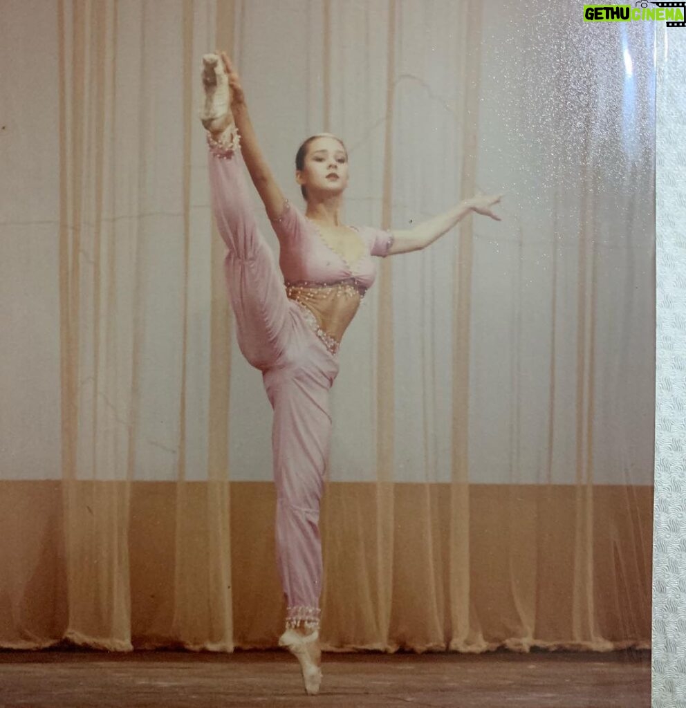 Nelly Karim Instagram - International ballet competition in Moscow I love ballet ❤️#nellykarim #ballet #art