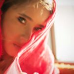 Nelly Karim Instagram - Touch of red @yousseftayehphotography make up by @sallyrashid_ #nellykarim #red #photography #cinematography