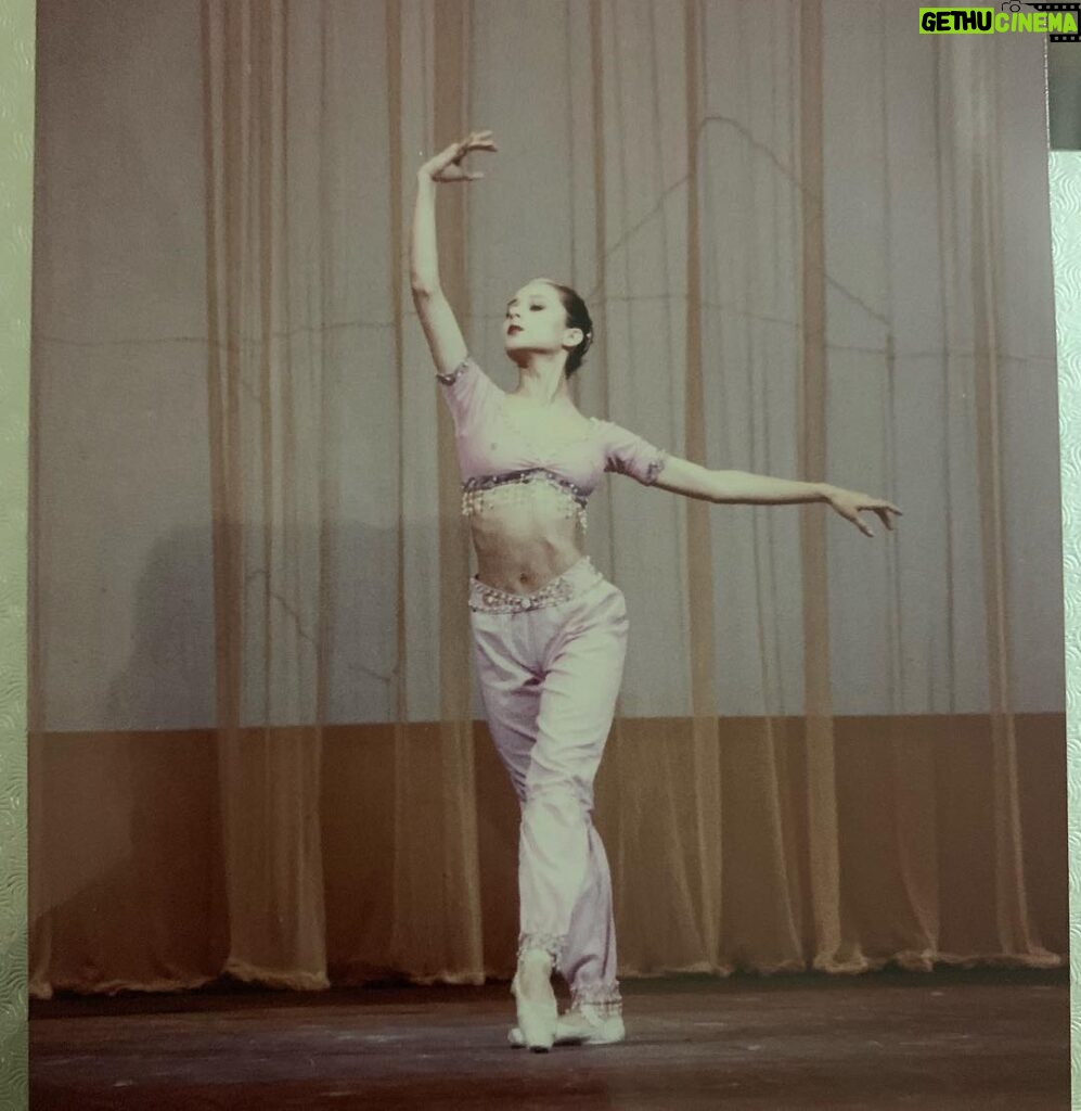Nelly Karim Instagram - International ballet competition in Moscow I love ballet ❤️#nellykarim #ballet #art