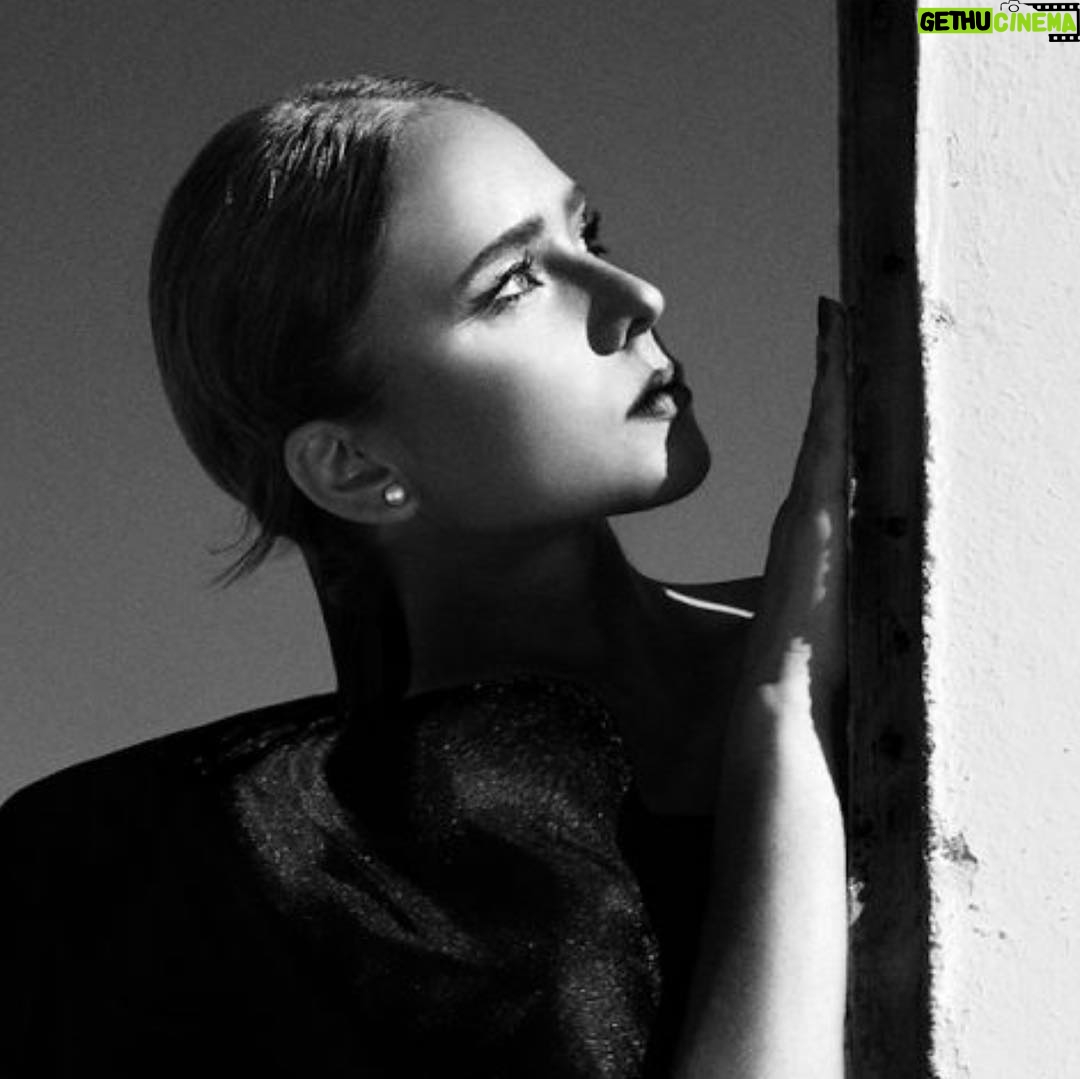 Nelly Karim Instagram - My favorite photo shoot 2018 by @bassam_allam #nellykarim #