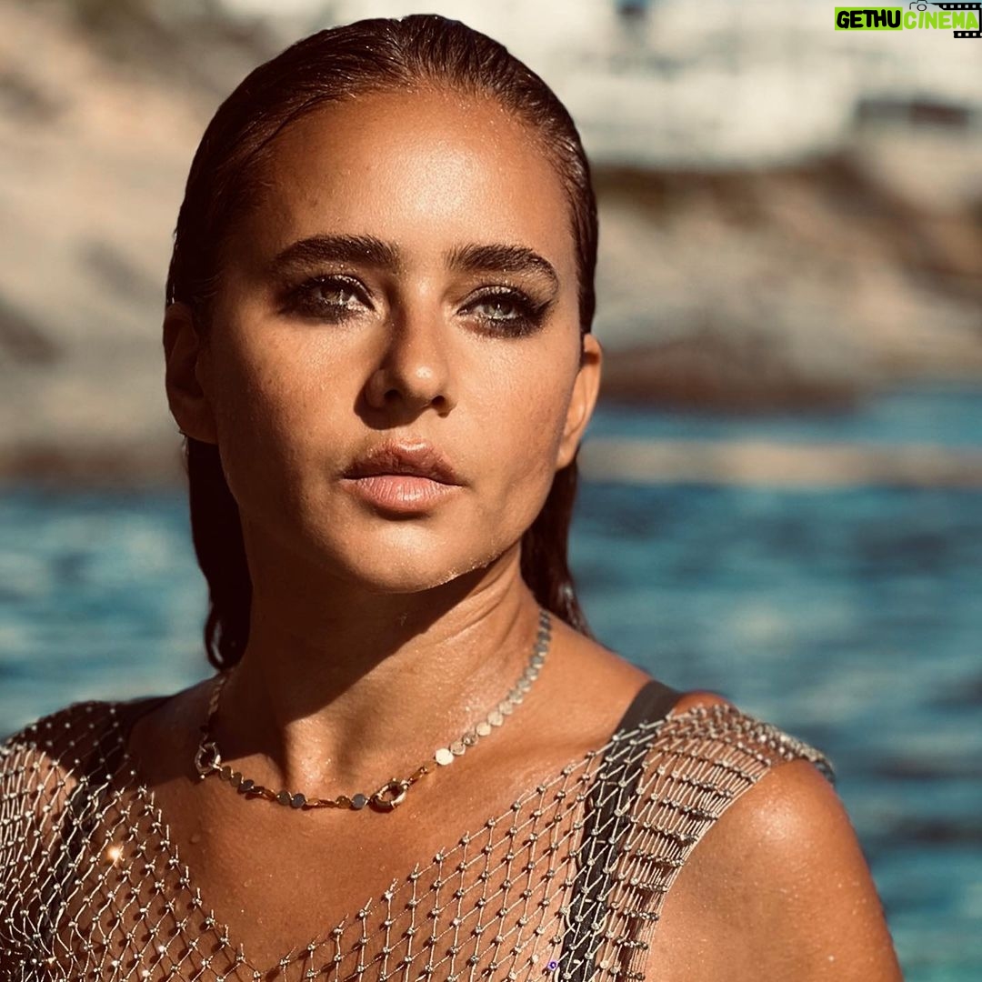 Nelly Karim Instagram - 🧿🤍 @grecotelmykonosblu @travistaegypt