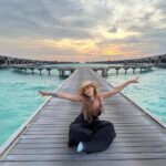 Nelly Karim Instagram – Happy Eid to everyone from this💖💖💖 magical place 💖💖💖 @anantarakihavah @travistaegypt @hishamashour1  #travista #anantarakihavah #maldive #holiday #eidmubarak # Anantara Kihavah Maldives Villas