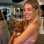 Nerea Rodríguez Instagram - Ron 🦊 y yo echamos de menos el verano 🥲 Ibiza, Spain