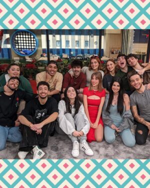 Nerea Rodríguez Instagram - Qué emoción volver a @operaciontriunfo y conocer a todxs lxs concursantes que no pueden cantar mejor y ser más❤️Gracias @noegalera y a todo el equipo por hacerme sentir como en casa 6 años después. 

P.D: Subo este post sin voz. Tanta emoción me ha dejado afónica 😭