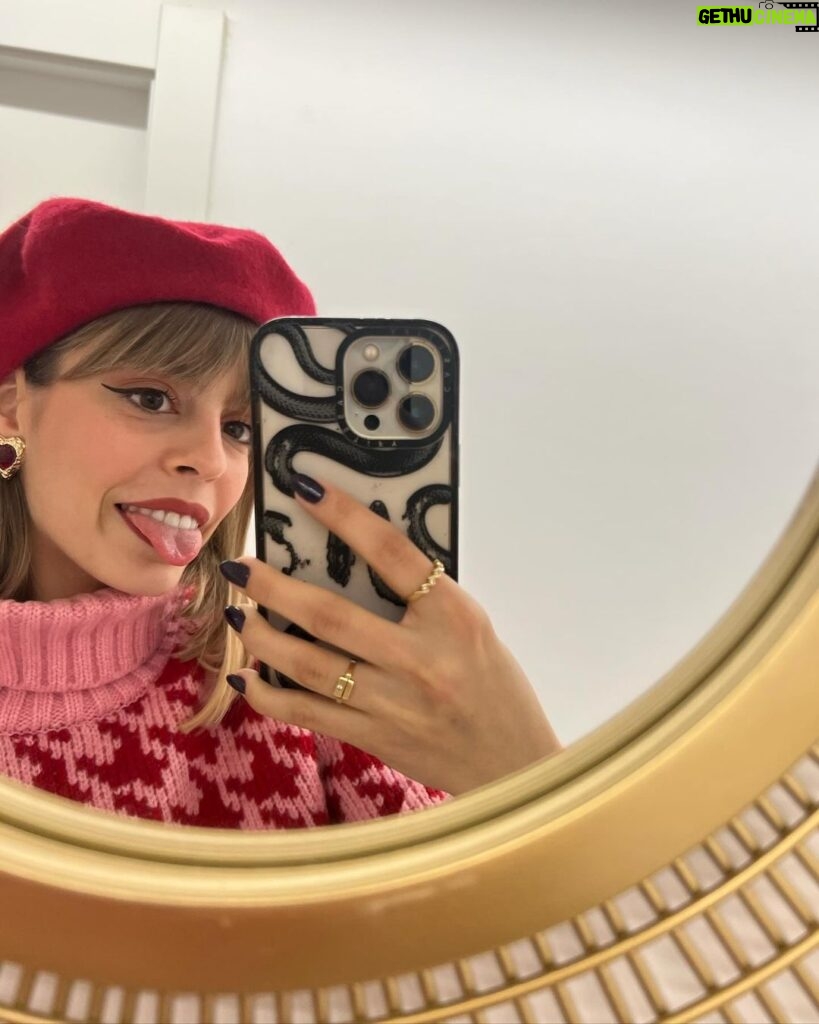 Nerea Rodríguez Instagram - Emily en París vibes ♥️