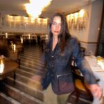 Neslihan Atagül Instagram - Blurry night ✨