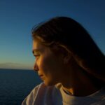 Neslihan Atagül Instagram - Her gün bu kadar güzel mi bu deniz? Böyle mi görünür gökyüzü her zaman?