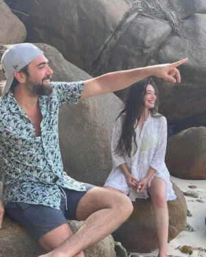 Neslihan Atagül Instagram - İyi ki doğdun sevgili’m. Doğduğun gün kutlu, olduğun her gün şölen senin! 
Seni çok seviyorum ❤️