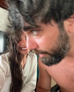 Neslihan Atagül Instagram - İyi ki doğdun sevgili’m. Doğduğun gün kutlu, olduğun her gün şölen senin! Seni çok seviyorum ❤️