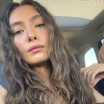 Neslihan Atagül Instagram - Spring is coming 🙄 #tbt #selfie